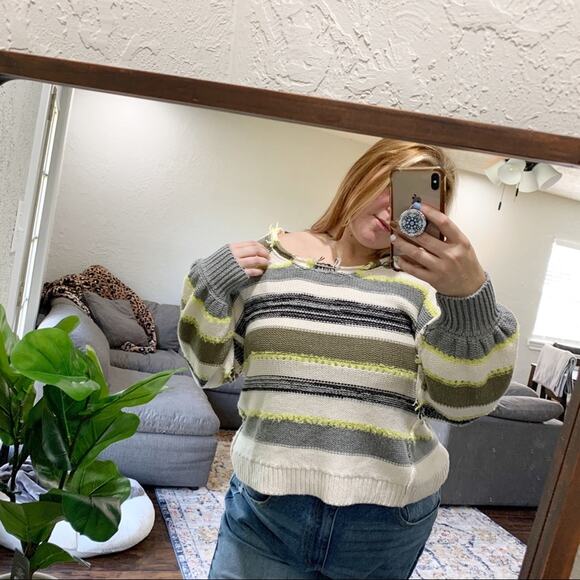 Lou & Grey Striped Fringe Crewneck Knit Cozy Sweater Medium Oversized - Picture 3 of 5